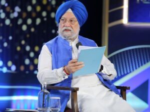 Union Minister Hardeep Puri criticizes Rahul Gandhi's comments about the RSS and Sikhism.